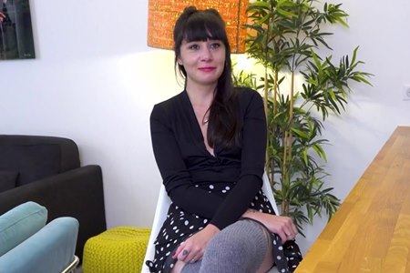 Hot french mommy gets her tight cunt fucked at casting.